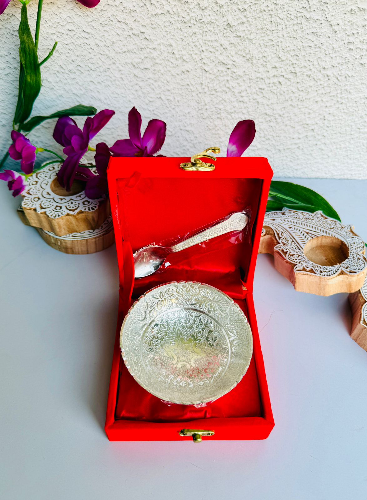 Elegant Silver-Polished Bowl & Spoon Gift Set in Velvet Box